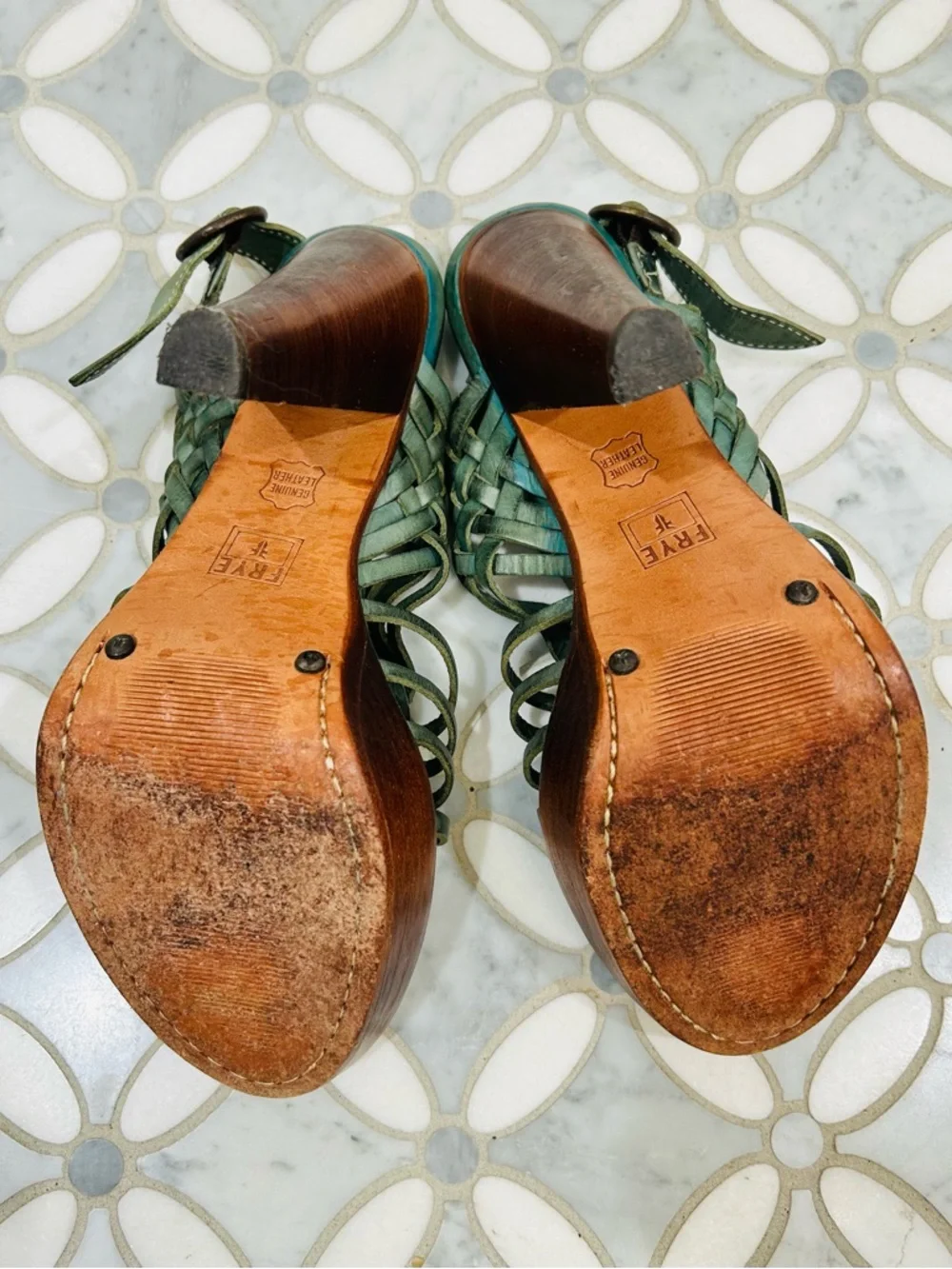 Frye Joy Huarache Platform Sandals Olive Green Leather Wood Heels Boho 9.5 - Picture 11 of 13